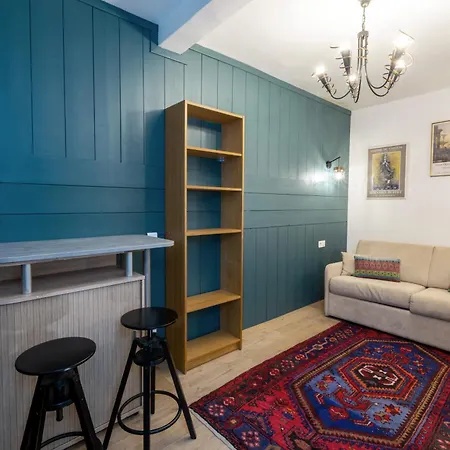 Maât Etoile 2* Paris