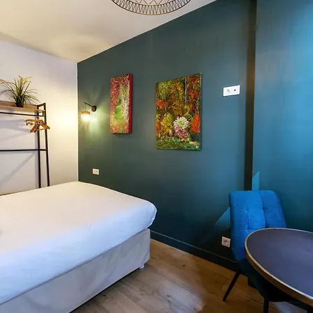 Maât Etoile Paris