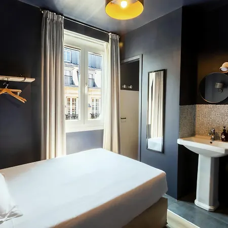 Maât Etoile Paris
