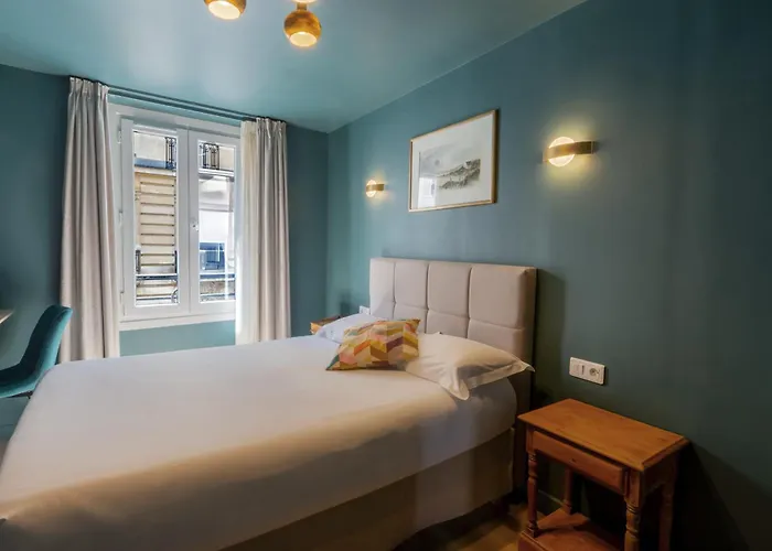 Maat Etoile 2* Paryż