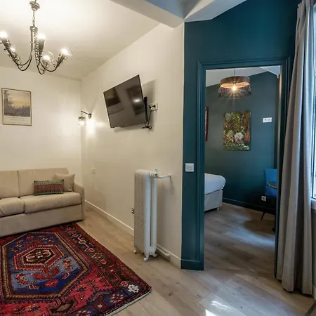 Maat Etoile Otel Paris